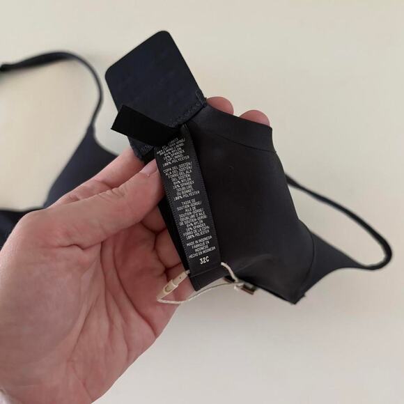 NWOT Skims Ultimate N*pple Push-up Bra - Picture 3 of 3